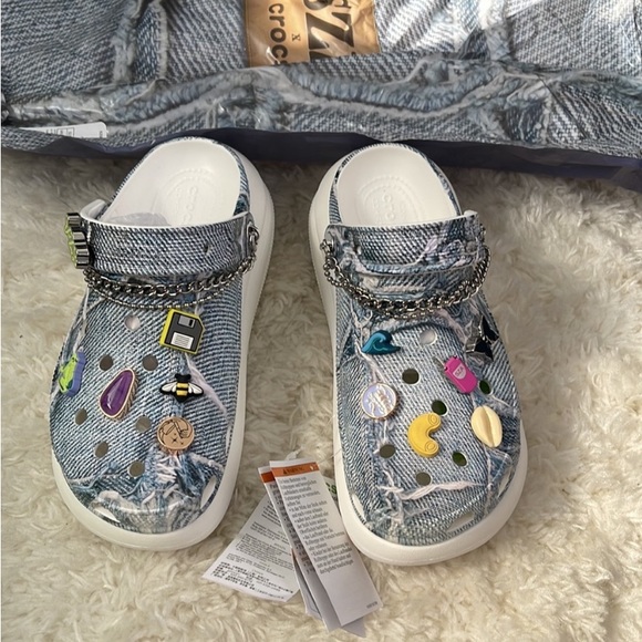 Not for sale I’m in search of in a woman’s size 7 please share post - Picture 1 of 1